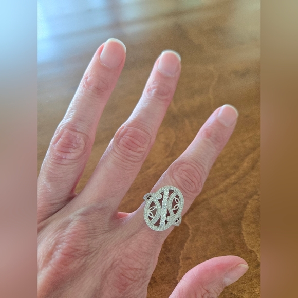 Simon G. 18k White Gold Diamond Oval Shaped Ring With Filigree Totaling 0.74ctw - Picture 13 of 14